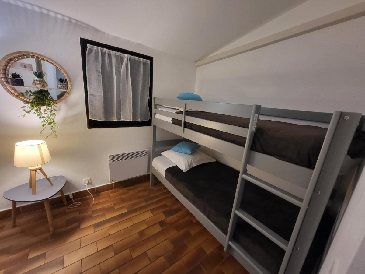 Casa de Férias Dans Avec Piscines 4-6 Personnes Briloc